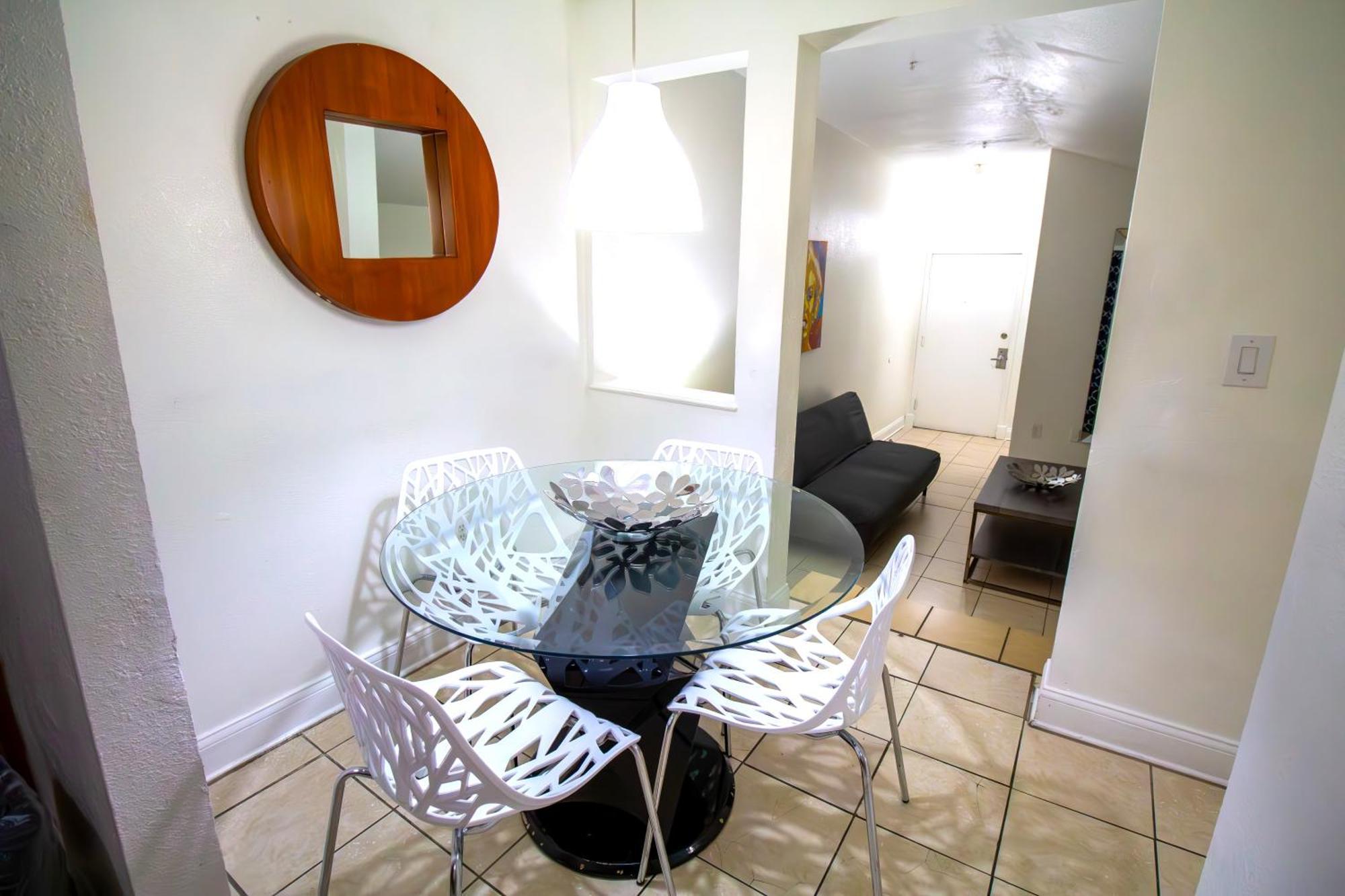 מיאמי ביץ' Hispaniola Apartments Part Of The Oasis Casita Collection מראה חיצוני תמונה